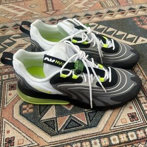 Nike Air Max 270 React